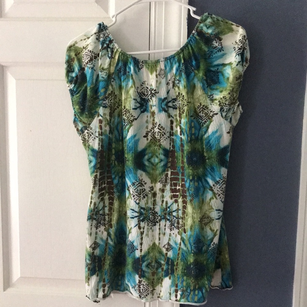 Ladies Top - Picture 2 of 5